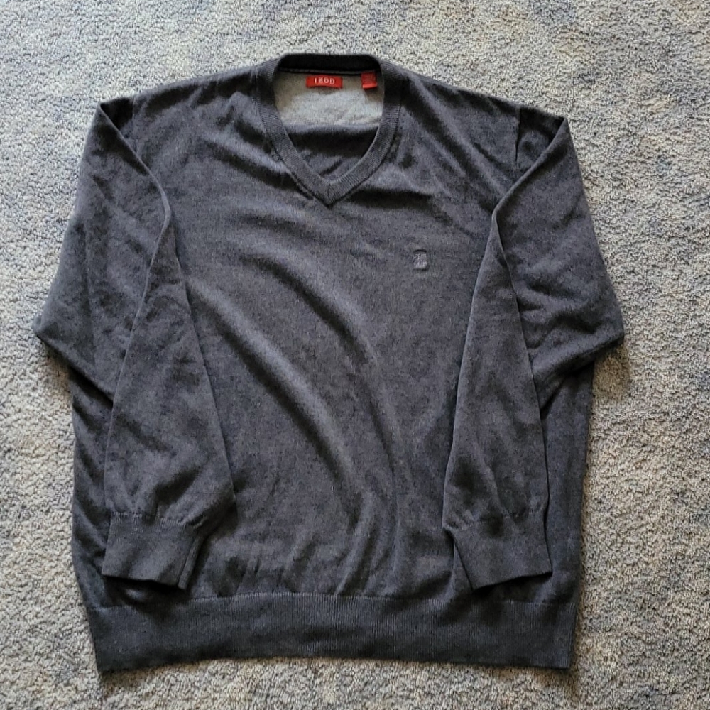 Men's Izod V-Neck Sweater